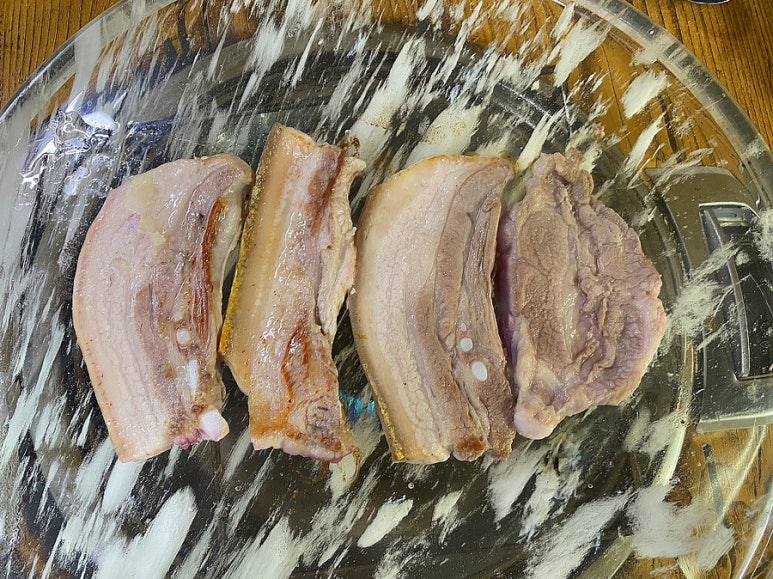 수정식육점 이미지