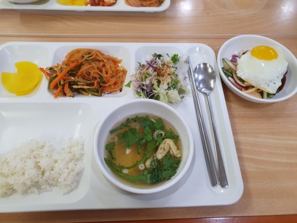 구내식당 이미지