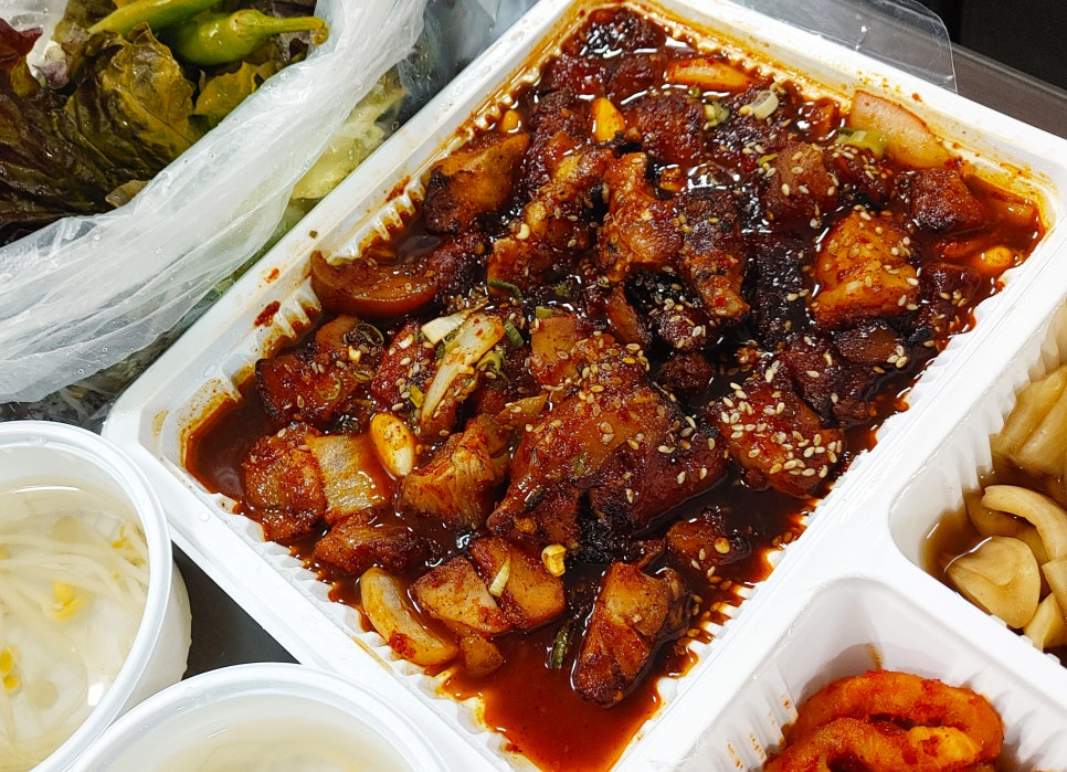 퐁당족발 이미지