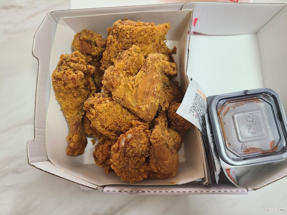 투가이즈치킨앤피자 이미지