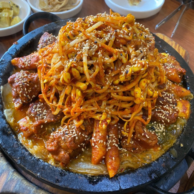 우미네 이미지