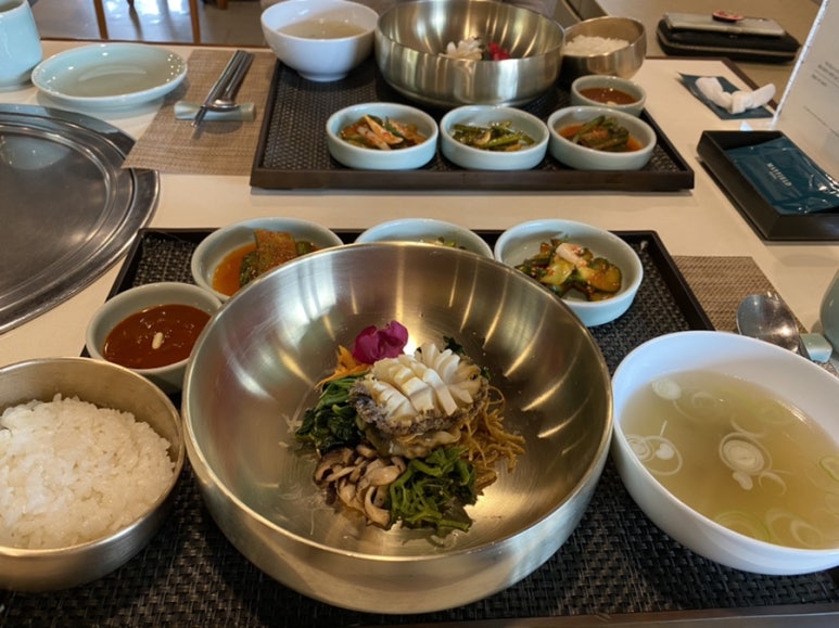 메이필드호텔 직원식당 이미지