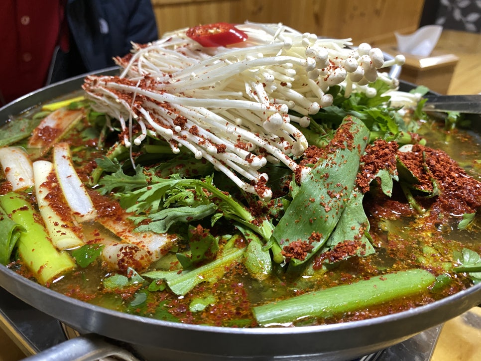 정원 민물매운탕 이미지