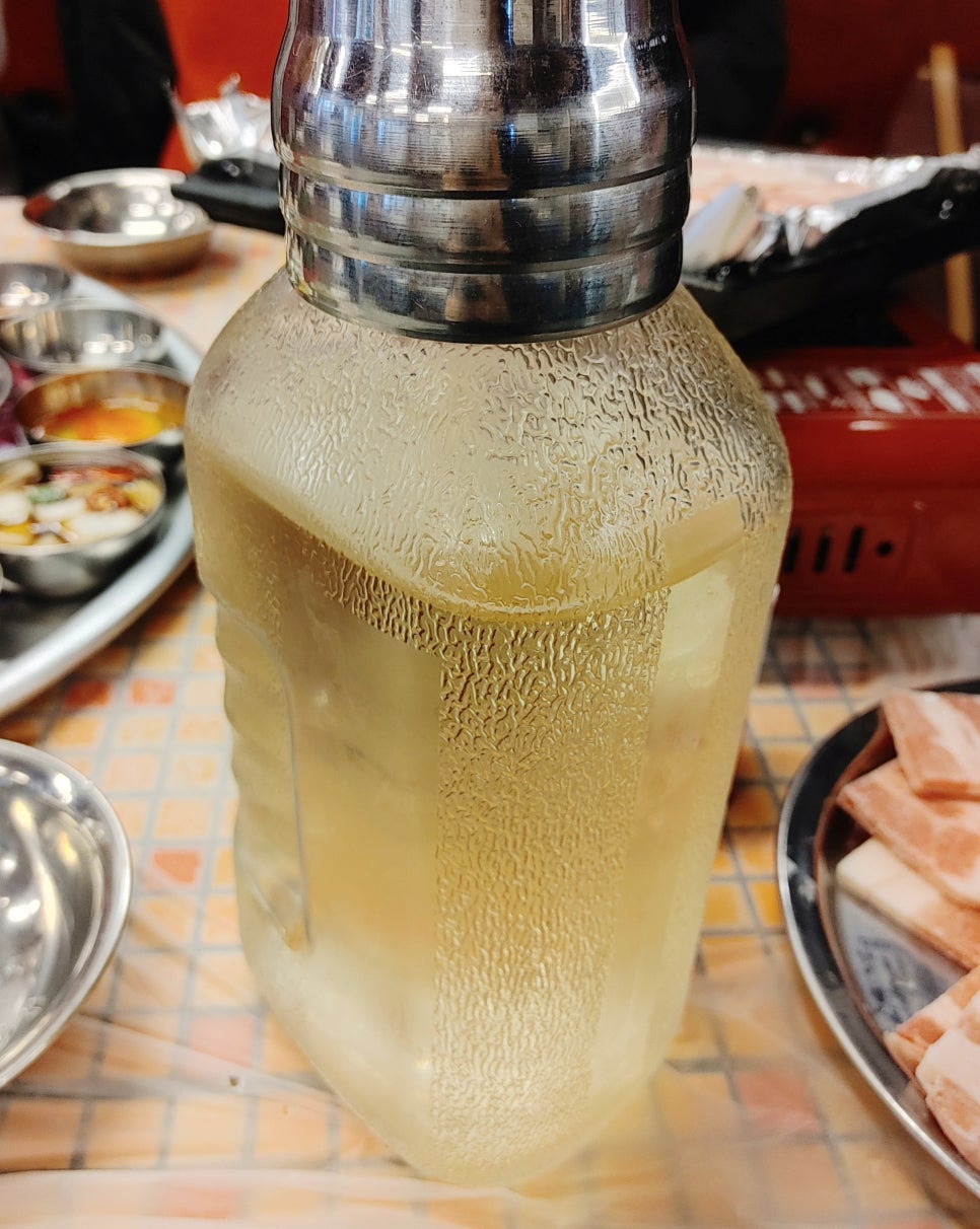 욱이네 밥집 이미지