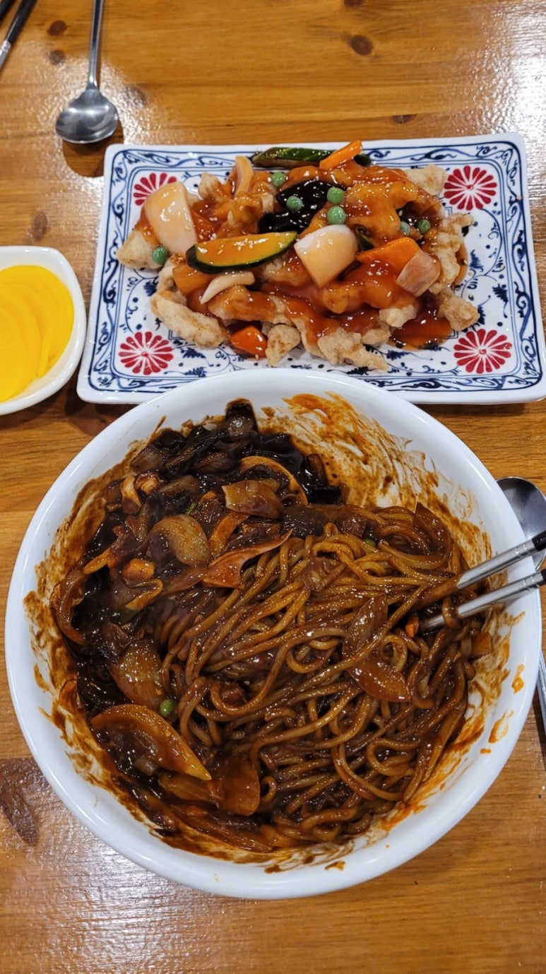 까치반점 이미지