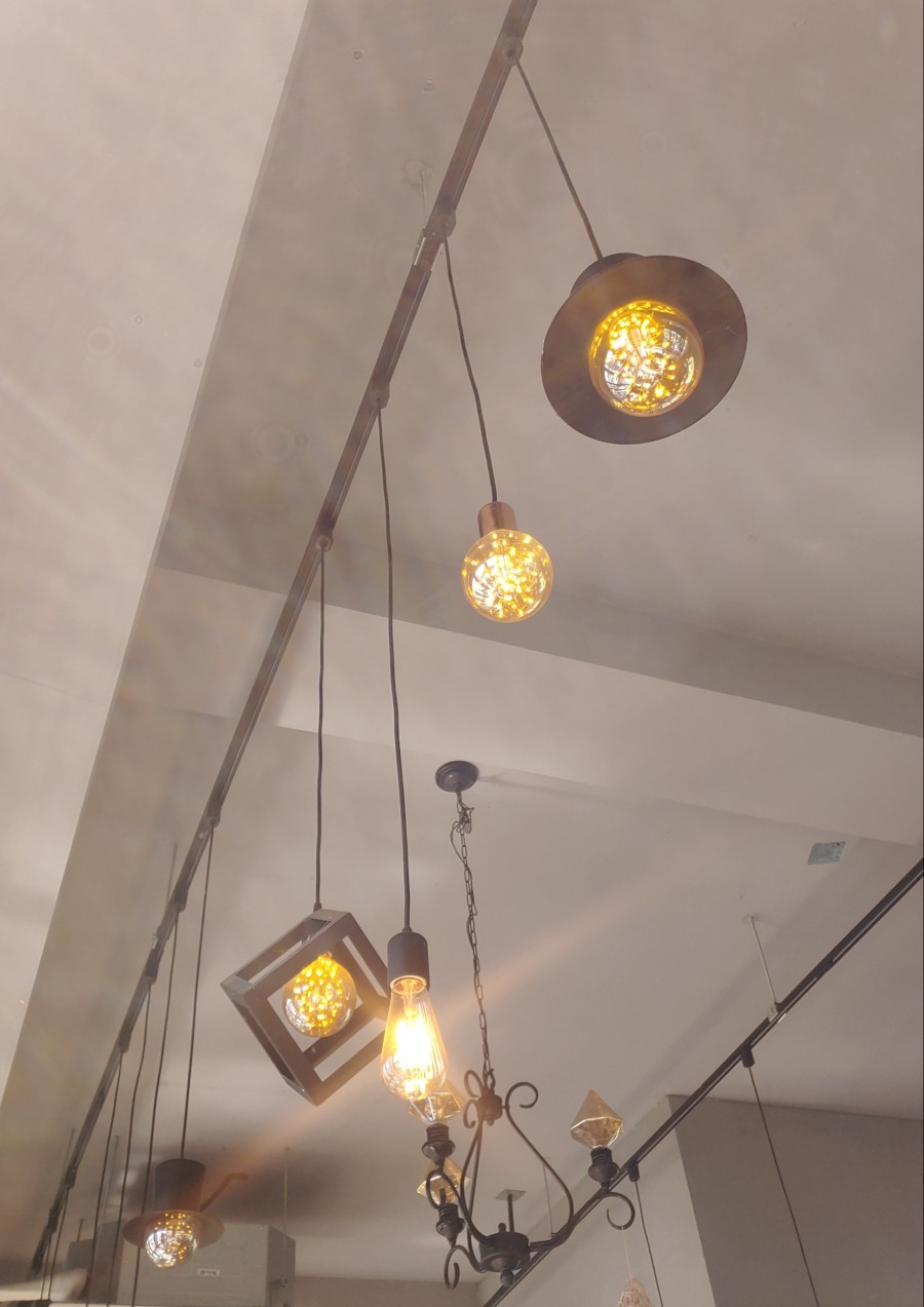 커피온더레일 이미지