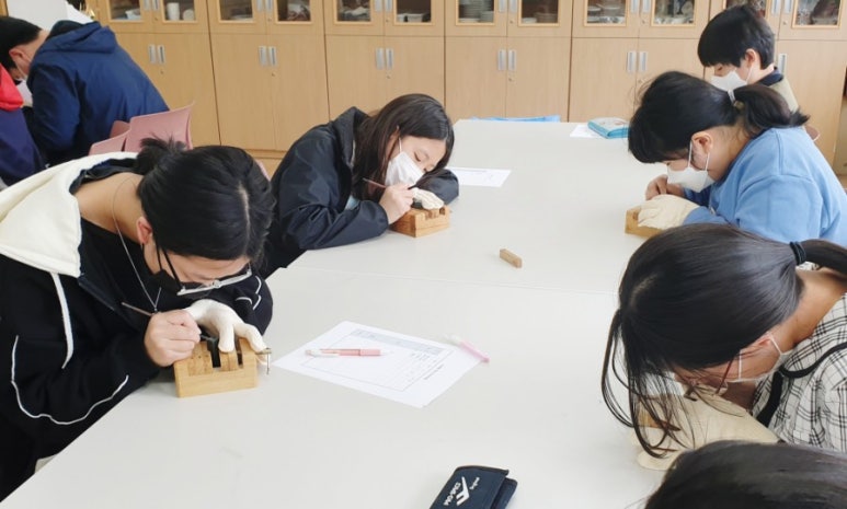 지품중학교 이미지