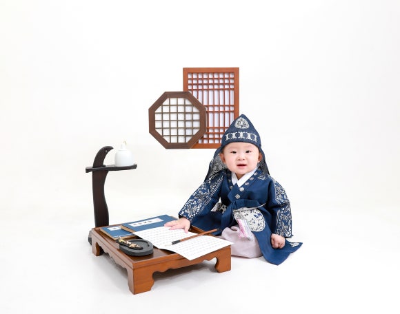 궁전한복 이미지