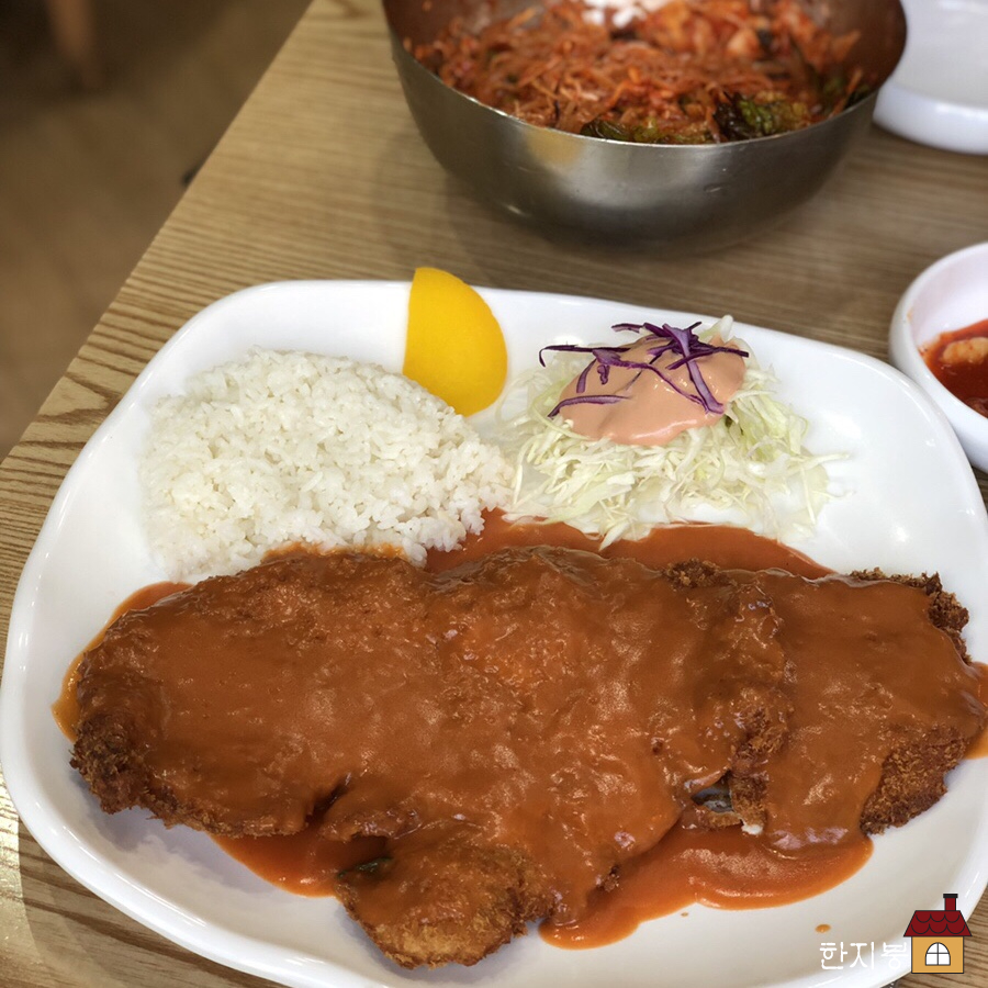 박용채의대박터진돈까스 이미지