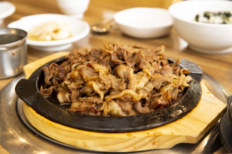 숯불고기 이미지