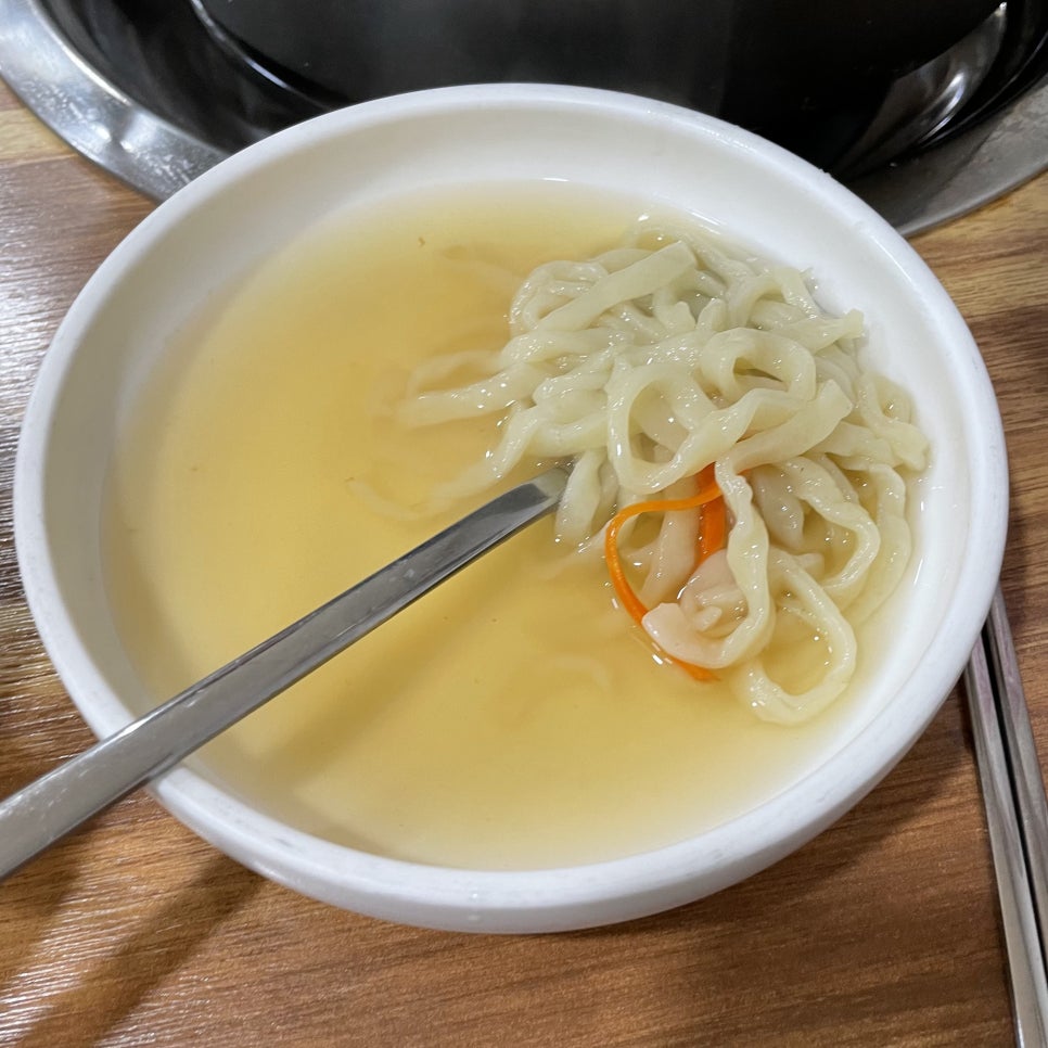 새궁전해물손칼국수 이미지