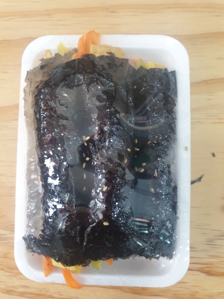삼색꼬맹이김밥 이미지
