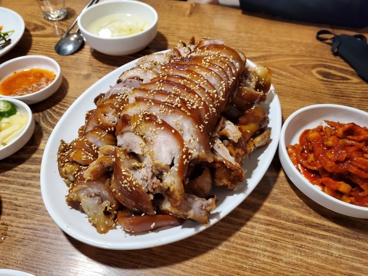 손가네족발 이미지