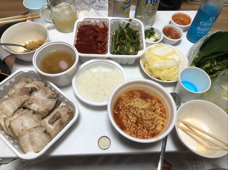 할머니보쌈 이미지