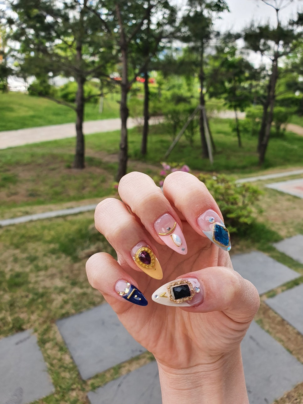 혀니살롱 이미지