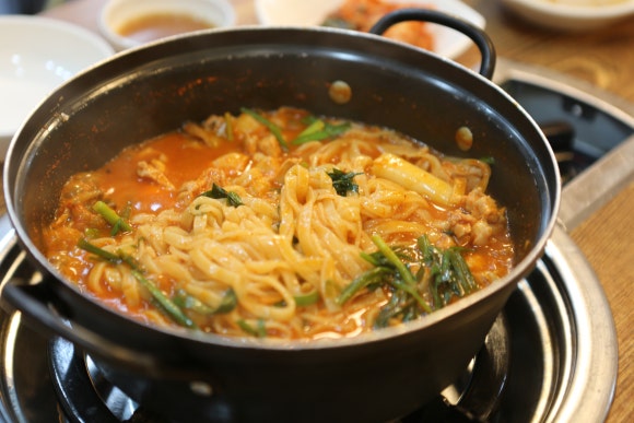 정성닭칼국수 이미지