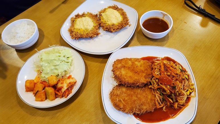 이박사돈까스 이미지