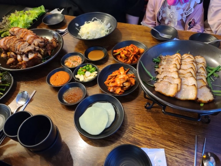 정가네화덕구이족발 이미지
