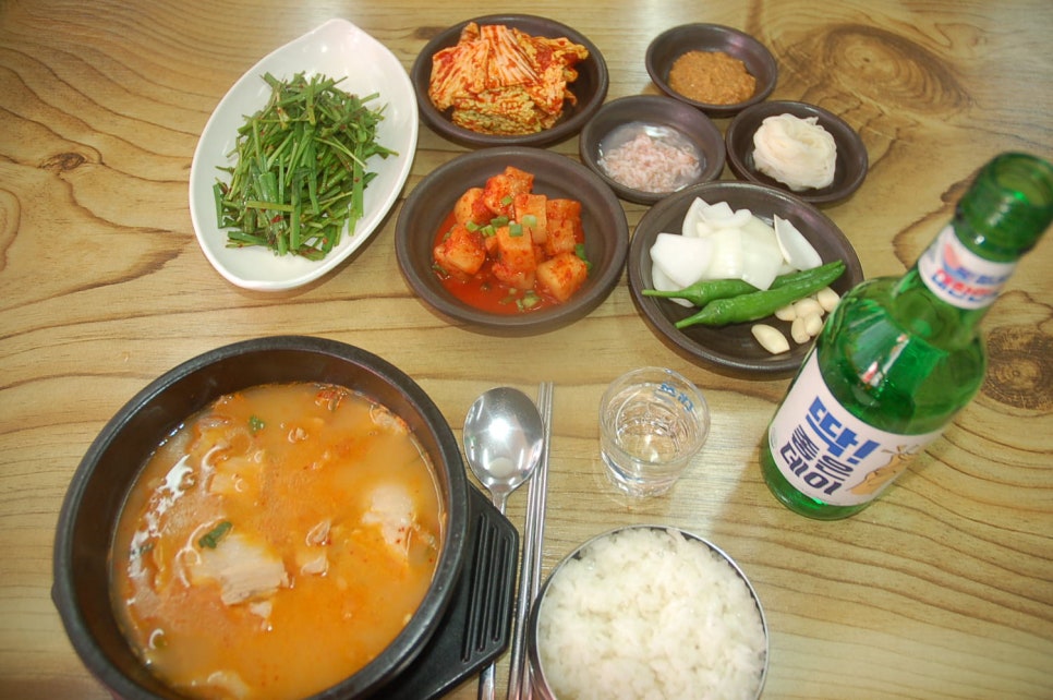밀양돼지국밥 이미지