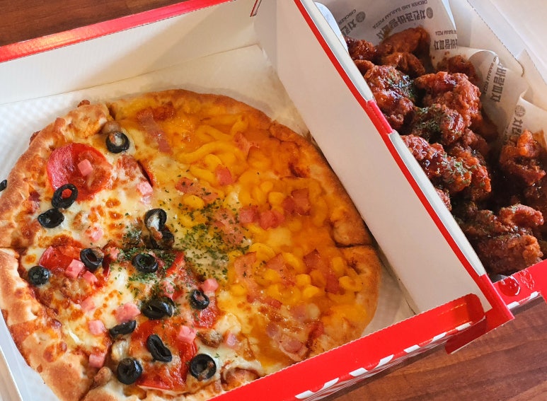 반반치킨피자 이미지