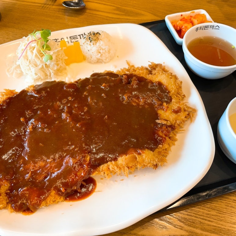 홍익돈까스 서산점 이미지