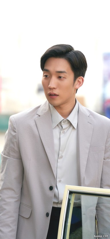 오월의 헤어 이미지