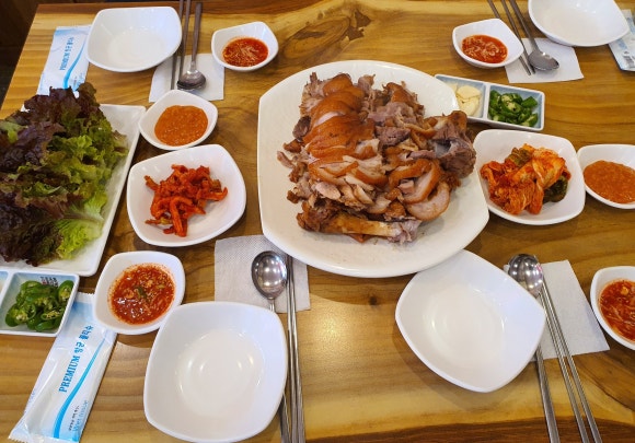 명당왕족발 이미지