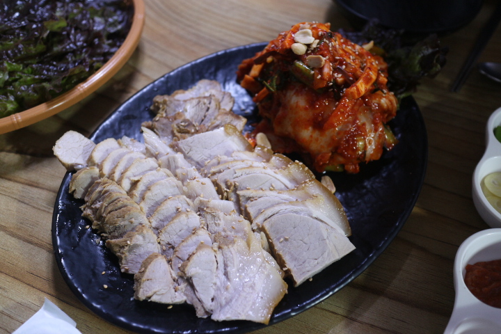돌다리보쌈칼국수 이미지