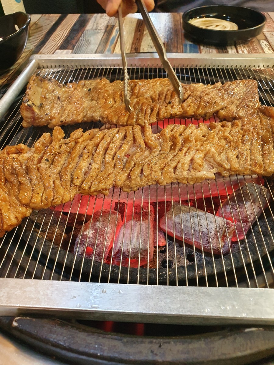 응삼이초벌구이 이미지