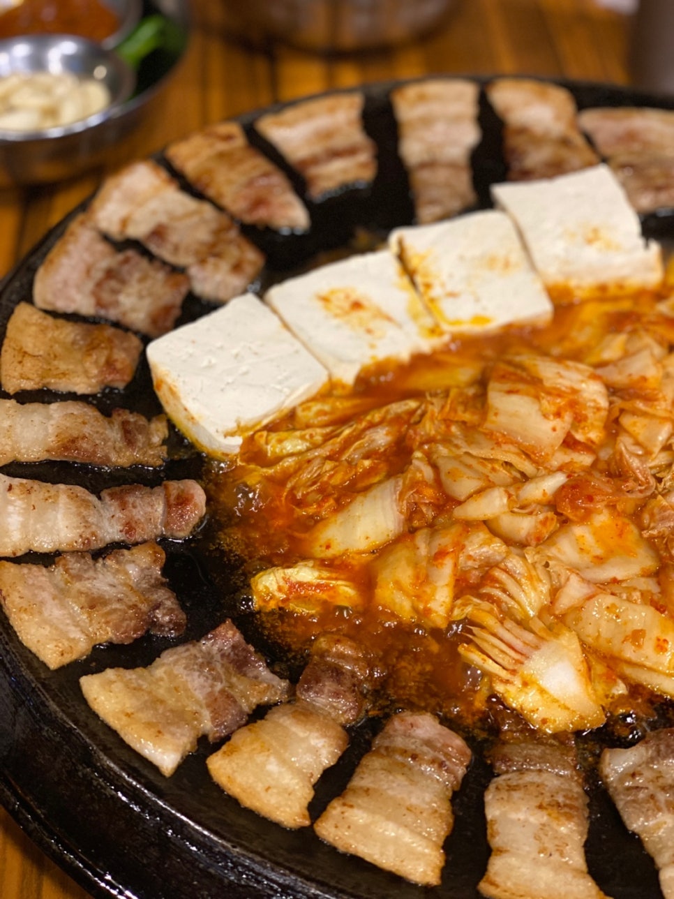 무쇠김치삼겹 이미지