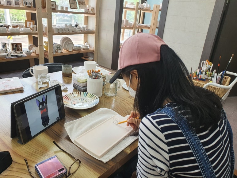 마녀배달부KIKI 이미지