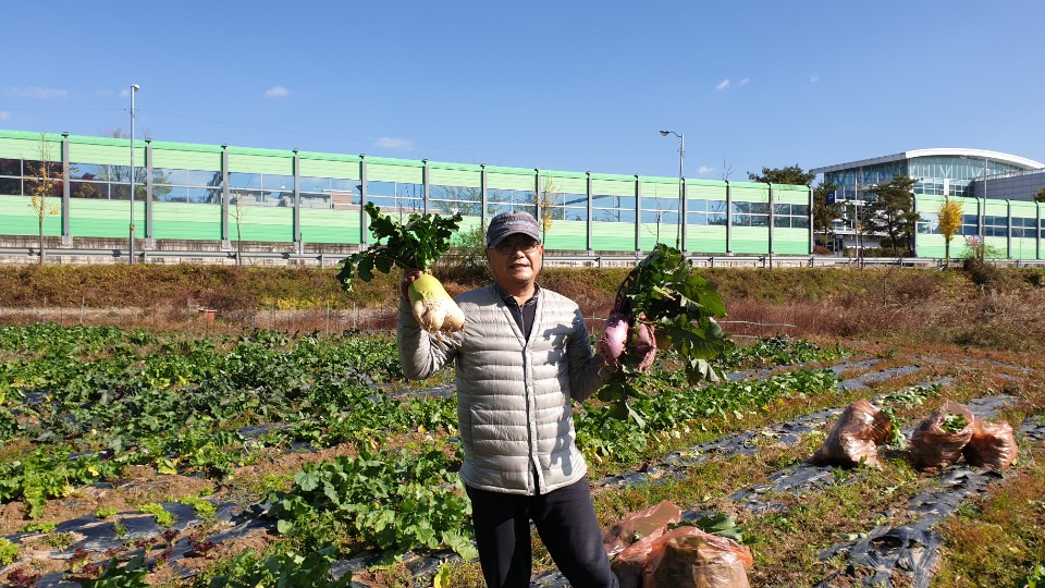 (주)디와이씨 이미지