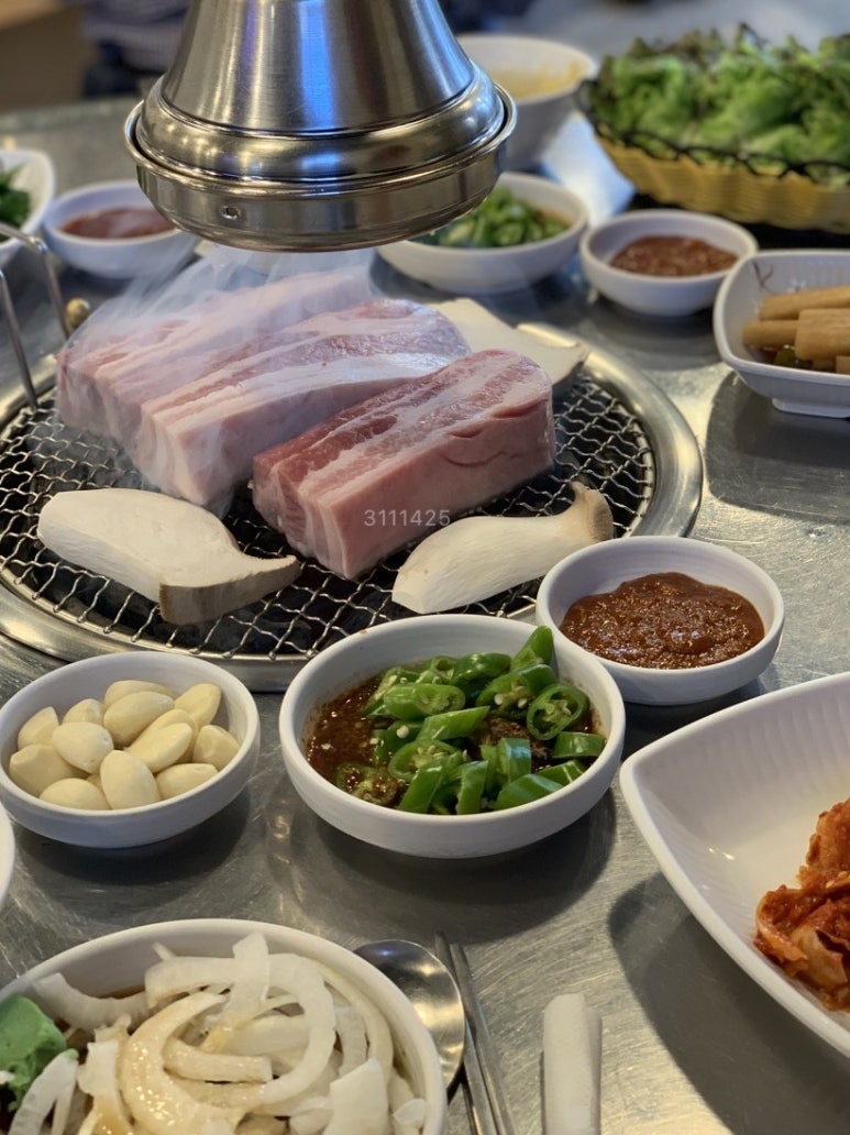 서동통돼지 이미지