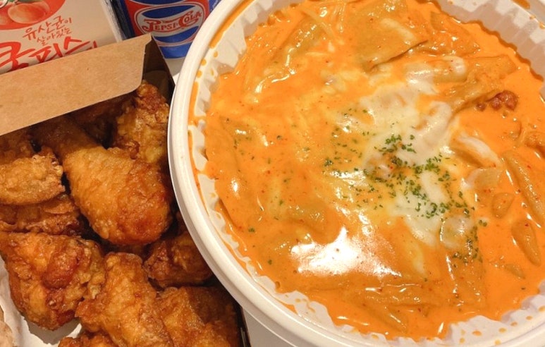 치킨을사랑한떡볶이 이미지