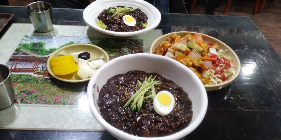 황궁쟁반짜장 이미지