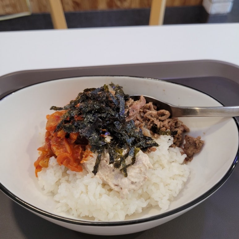 모모토스트 이미지