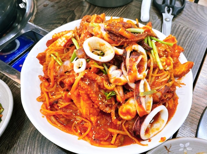 부산해물탕 이미지