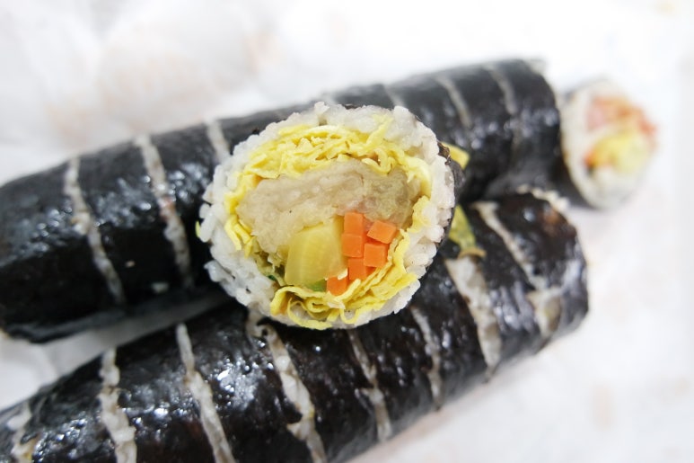 마녀김밥 이미지