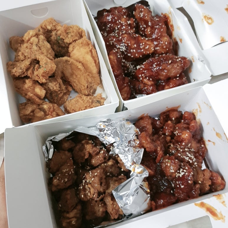 명랑아저씨치킨 이미지