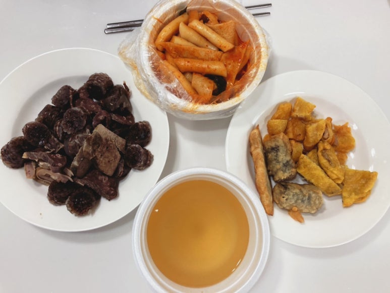 부자이모네얼얼떡볶이 이미지