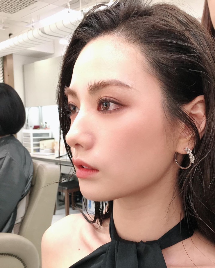 나나브로우 이미지