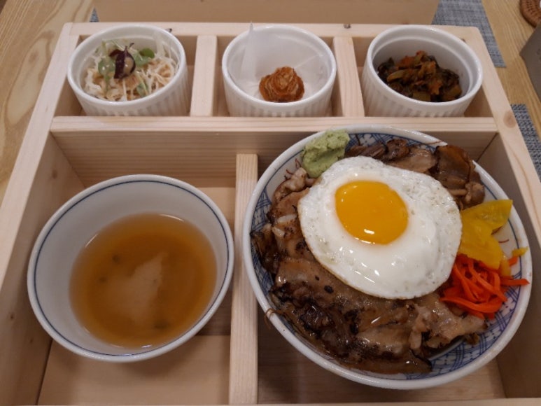 시시한덮밥 이미지