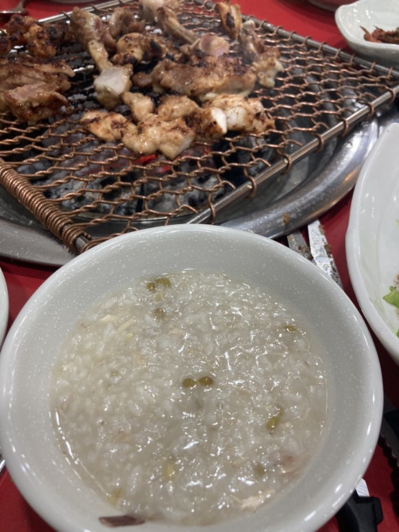 먹뱅이닭숯불구이 이미지