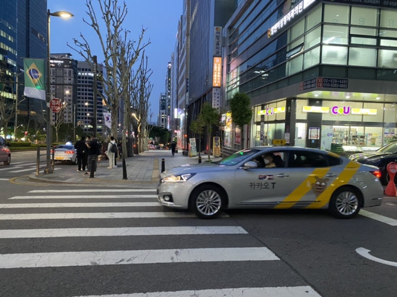 퀴즈노스 역삼점 이미지