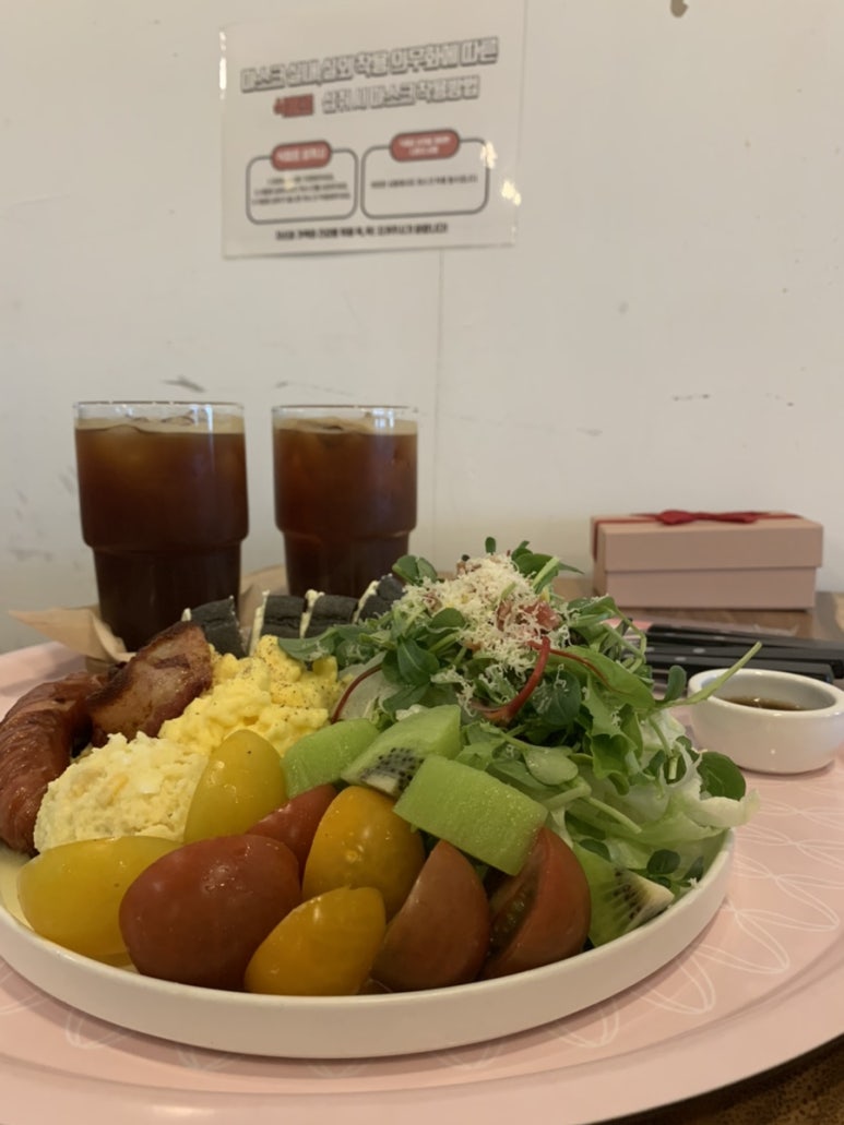 이층커피 이미지