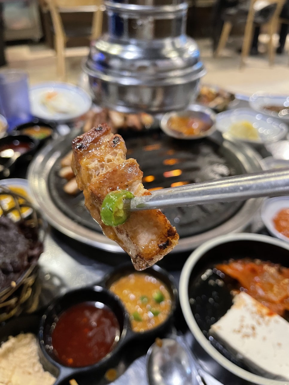 마당쇠껍데기와소금구이 이미지