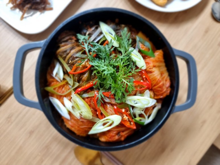 고기 품은 김치찜 이미지