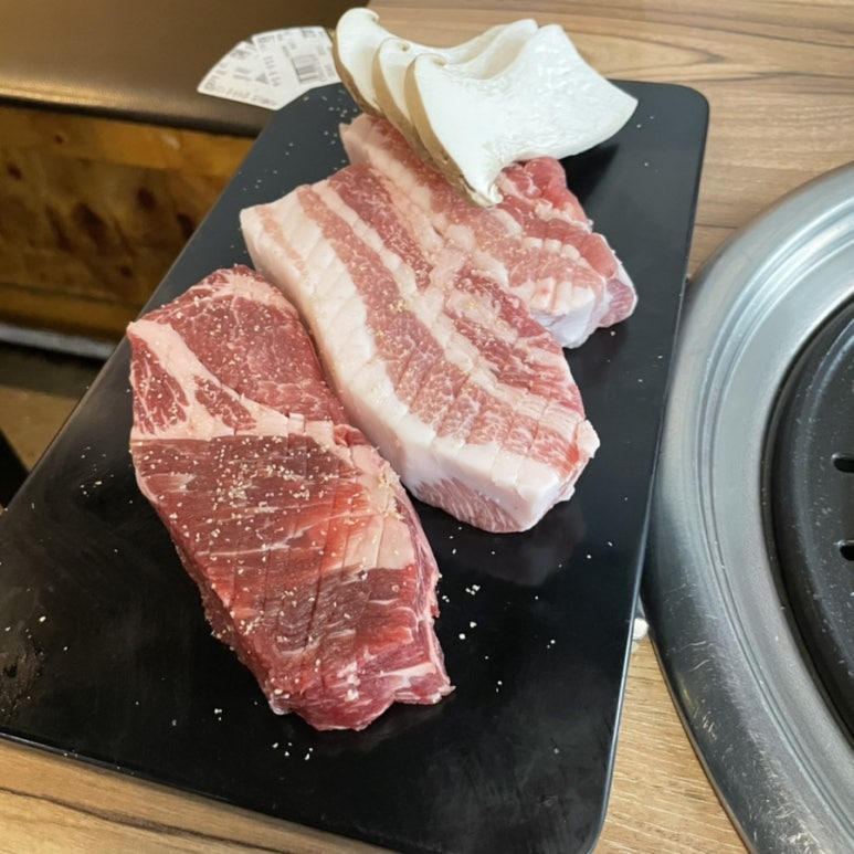 개미식당 숙성통삼겹 이미지