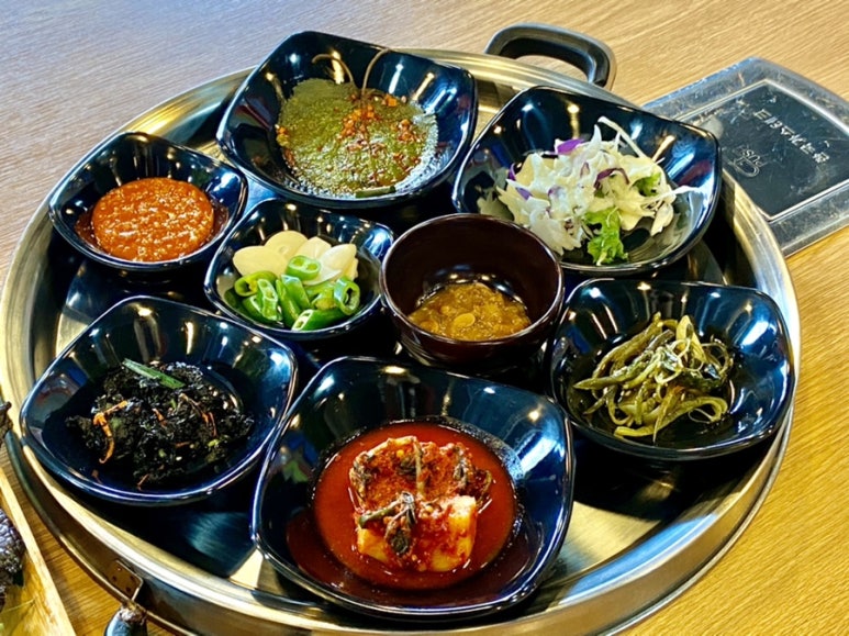 꽃돼지바베큐 이미지