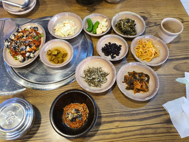 함박우렁쌈밥 이미지